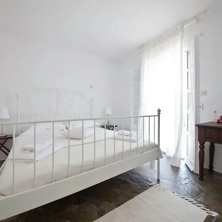 Дом отдыха Antiparos House With Panoramic Views