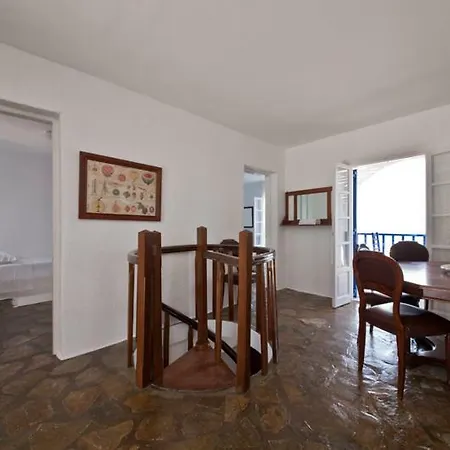 Antiparos House With Panoramic Views *